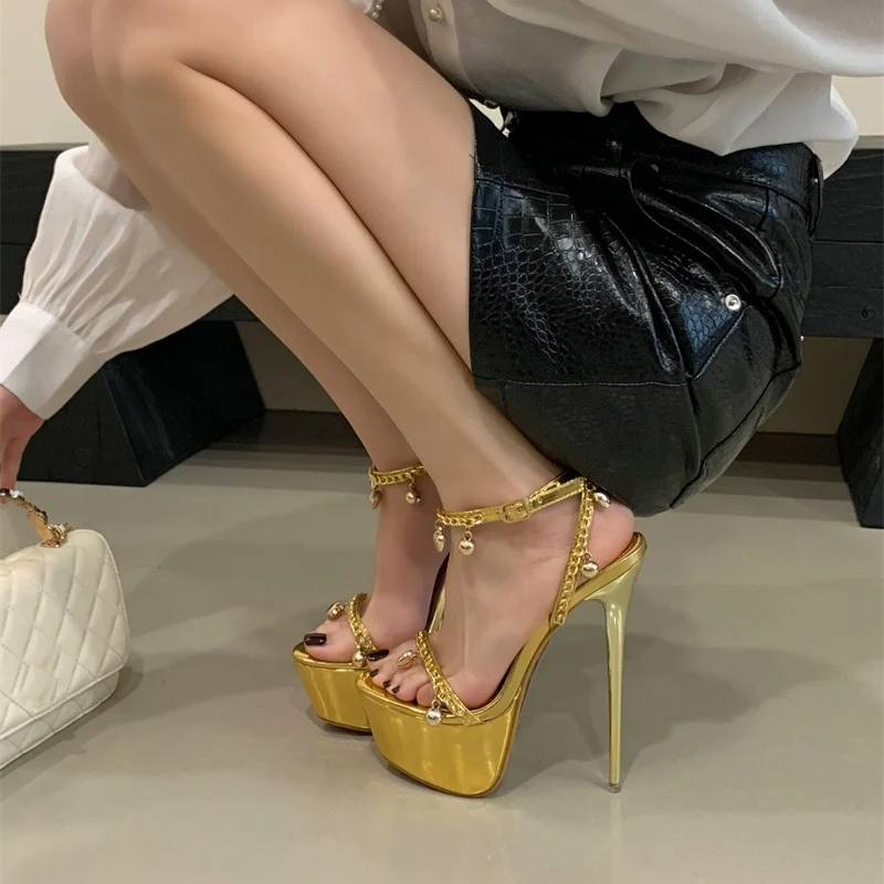 Luxury Heart Bell Pendants Des - مراجعة Gold Chain Sandal وسعره