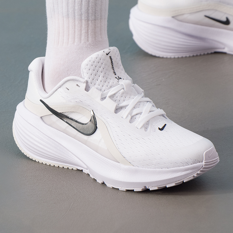Nike Women's Sports Shoes Down - مراجعة Women Shoes Nike وسعره