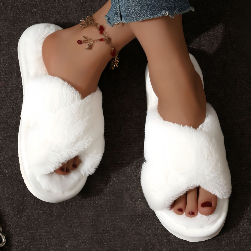 Cross Warm Fluffy Furry Slippe - مراجعة Fluffy Fur Slipper وسعره